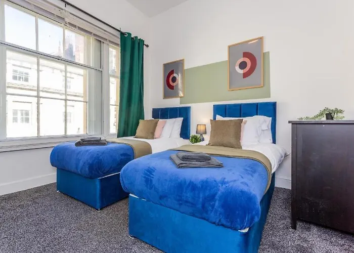 Newcastle\'S Most Central Apartment - Sleeps 10