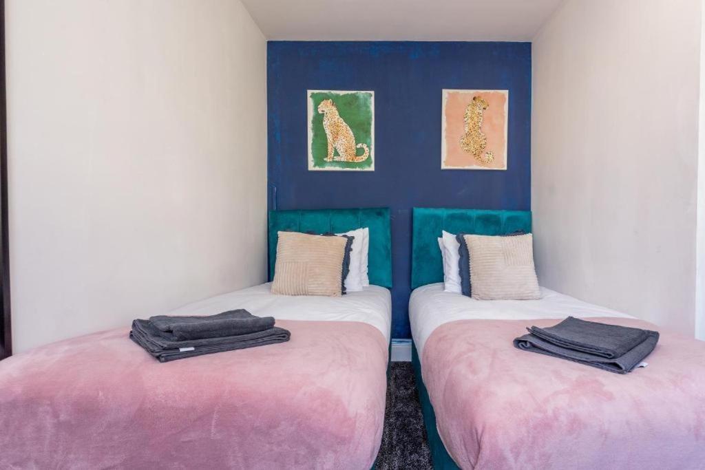 Newcastle's - Sleeps 10 * Newcastle Upon Tyne
