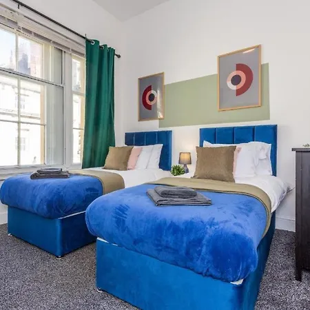 Newcastle'S Most Central Apartment - Sleeps 10 Exterior photo